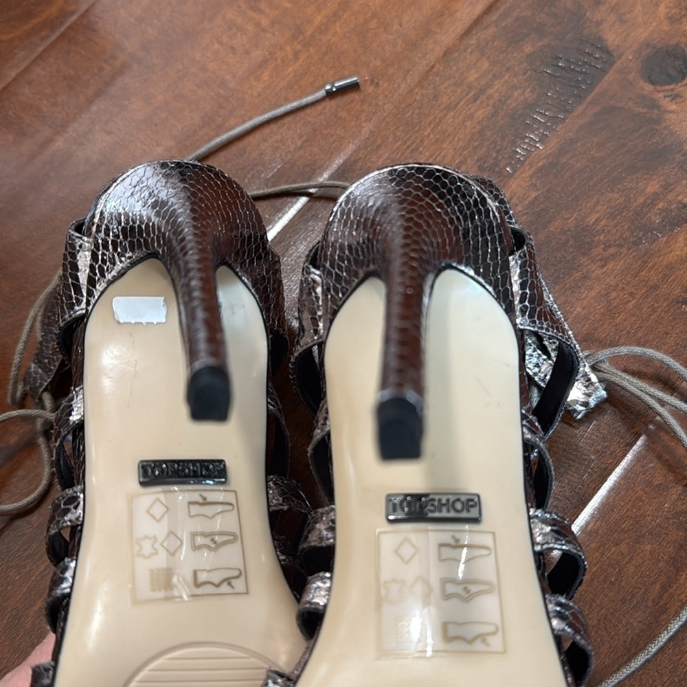 Topshop Silver Pewter Snake Lace up Heels - Picture 4 of 6